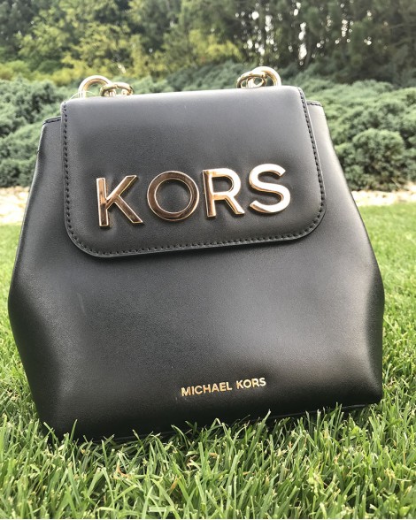 Batoh dámský Michael Kors černý s nápisem